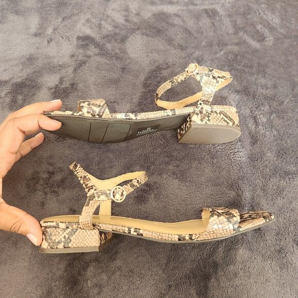 LC Lauren Conrad Women's Obsidian Block Heel Comfort Sandals Snake Print 9.5M - Picture 2 of 6